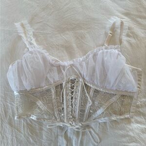 FOR LOVE AND LEMONS white lacey corset top! 🤍